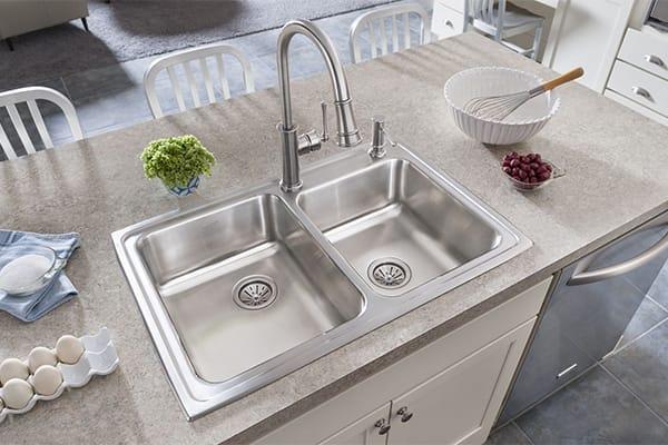 How to Choose Kitchen Sink Size | QualityBath.com Discover